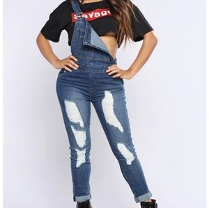 In A Rush Boyfriend Overalls Medium Blue